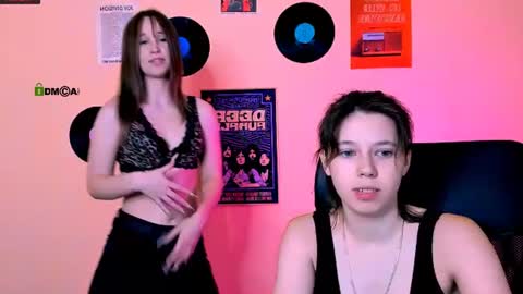 Snapshot of eira_mouse chatting on July 10, 6:43 pm Sweet Eira online show from July 10, 6:43 pm