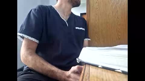 eirickr online show from March 5, 7:54 pm