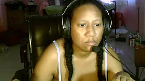 Snapshot of eirondra_valeen chatting on March 19, 1:20 am Eirondra Valeen online show from March 19, 1:20 am
