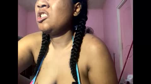 Snapshot of eirondra_valeen chatting on March 27, 10:26 am Eirondra Valeen online show from March 27, 10:26 am