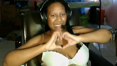 Snapshot of eirondra_valeen chatting on March 30, 12:33 am Eirondra Valeen online show from March 30, 12:33 am