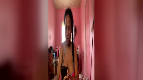 Snapshot of eirondra_valeen chatting on April 29, 6:58 pm Eirondra Valeen online show from April 29, 6:58 pm