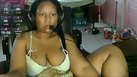 Snapshot of eirondra_valeen chatting on June 23, 7:34 pm Eirondra Valeen online show from June 23, 7:34 pm