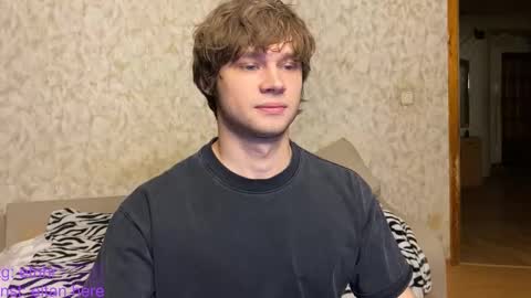 Eitan online show from December 3, 8:07 pm