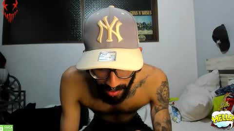 eithan_rune online show from March 28, 5:07 am