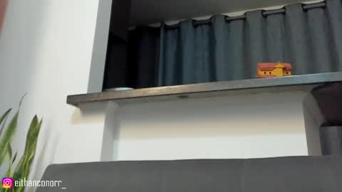 EITHAN CONOR online show from March 2, 5:54 am