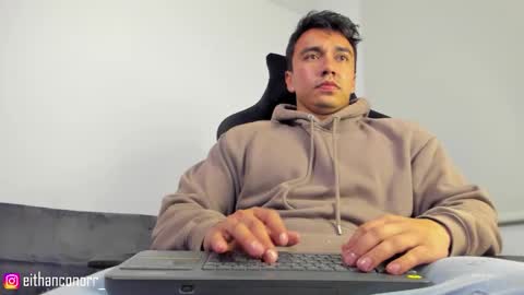 EITHAN CONOR online show from October 19, 2:56 am