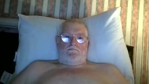 eketman1964 online show from December 14, 11:53 pm