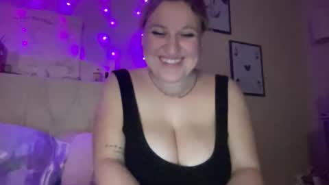 Snapshot of ekl22 chatting on May 22, 5:14 am ekl22 online show from May 22, 5:14 am