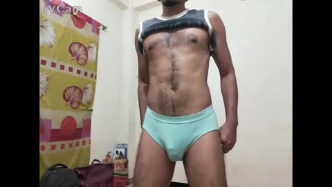 Snapshot of ekzxoxo chatting on November 11, 7:25 pm Ekz online show from November 11, 7:25 pm