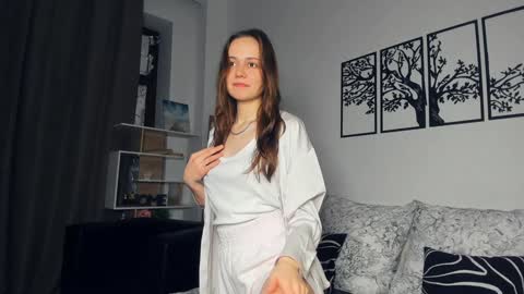 Elis 3 online show from December 24, 9:11 pm