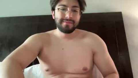 Snapshot of el_bonbon_rico chatting on April 11, 3:38 pm el bonbon rico online show from April 11, 3:38 pm