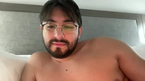 Snapshot of el_bonbon_rico chatting on May 20, 2:40 am el bonbon rico online show from May 20, 2:40 am