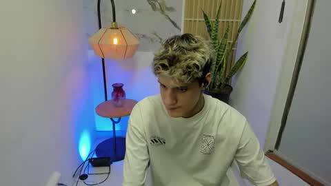 el_flakitoo_ online show from October 3, 3:36 am