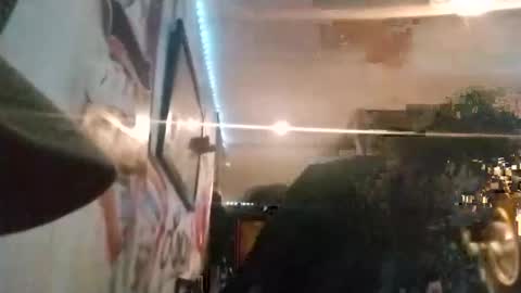 Snapshot of el_mucho210 chatting on June 7, 7:12 am el_mucho210 online show from June 7, 7:12 am