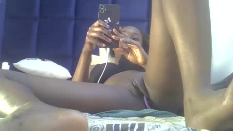 petite online show from October 14, 6:31 pm