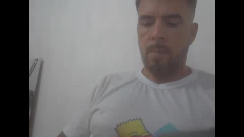 Snapshot of el_principe_veryhot chatting on February 26, 5:06 am el_principe_veryhot online show from February 26, 5:06 am