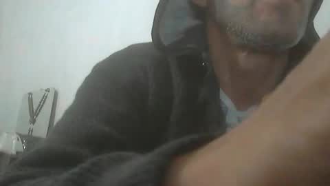 Snapshot of el_principe_veryhot chatting on April 8, 3:28 am el_principe_veryhot online show from April 8, 3:28 am