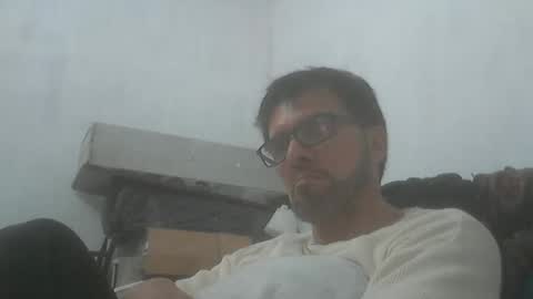 Snapshot of el_principe_veryhot chatting on April 14, 5:02 am el_principe_veryhot online show from April 14, 5:02 am