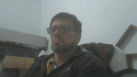 Snapshot of el_principe_veryhot chatting on April 15, 3:24 am el_principe_veryhot online show from April 15, 3:24 am