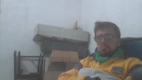 Snapshot of el_principe_veryhot chatting on April 27, 4:21 am el_principe_veryhot online show from April 27, 4:21 am