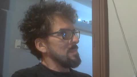Snapshot of el_principe_veryhot chatting on May 28, 12:19 am el_principe_veryhot online show from May 28, 12:19 am