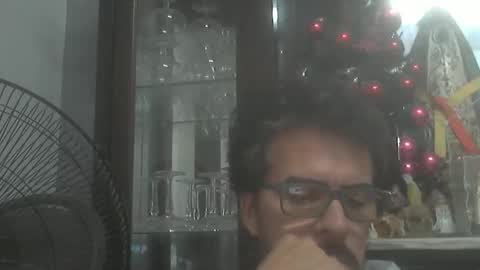 Snapshot of el_principe_veryhot chatting on May 30, 2:19 am el_principe_veryhot online show from May 30, 2:19 am