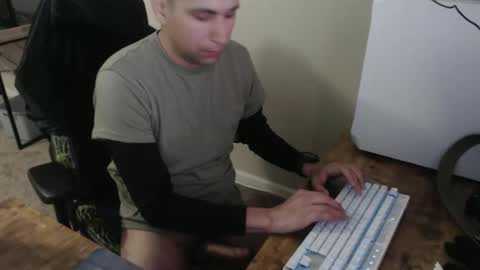 Snapshot of el_sancho69 chatting on February 24, 9:24 pm Sancho online show from February 24, 9:24 pm