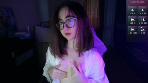 If you like it when I meow give me a thumbs up online show from January 14, 1:38 pm