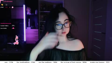 Snapshot of el_sweety chatting on March 26, 10:32 am If you like it when I meow give me a thumbs up online show from March 26, 10:32 am