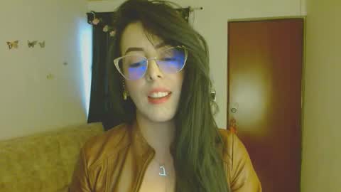Snapshot of ela_3611 chatting on April 23, 6:32 pm ela_3611 online show from April 23, 6:32 pm