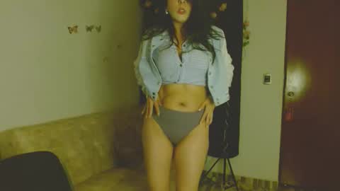 Snapshot of ela_3611 chatting on May 5, 3:14 am ela_3611 online show from May 5, 3:14 am