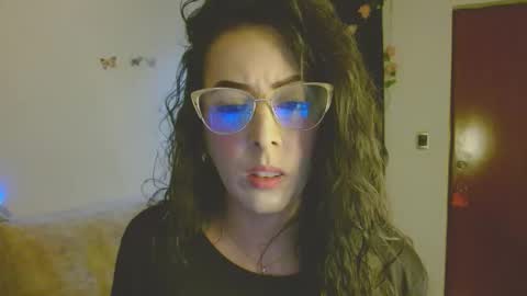 Snapshot of ela_3611 chatting on May 16, 7:34 pm ela_3611 online show from May 16, 7:34 pm