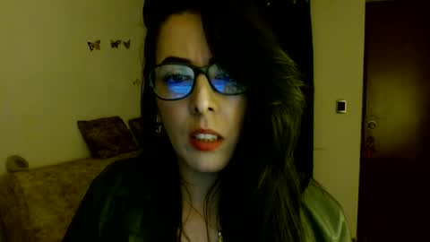 Snapshot of ela_3611 chatting on June 4, 3:56 am ela_3611 online show from June 4, 3:56 am