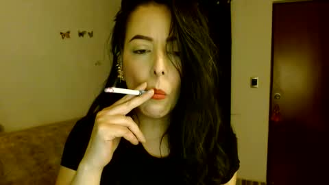 Snapshot of ela_3611 chatting on June 5, 4:08 am ela_3611 online show from June 5, 4:08 am