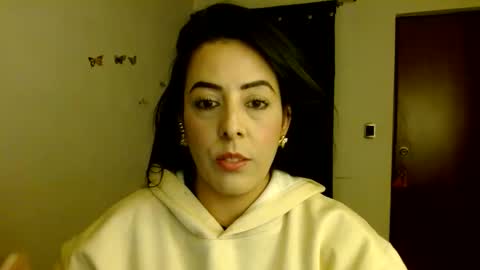Snapshot of ela_3611 chatting on June 10, 4:56 am ela_3611 online show from June 10, 4:56 am