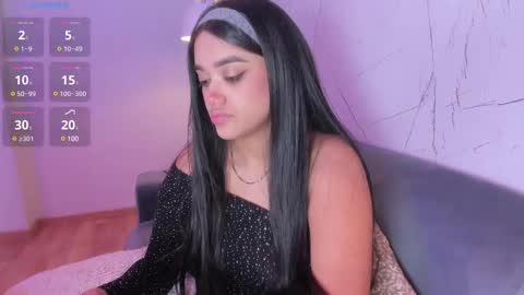   online show from March 5, 12:44 pm