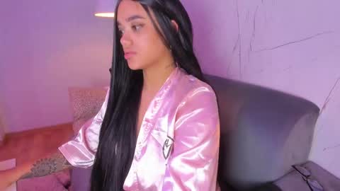   online show from March 5, 3:51 pm