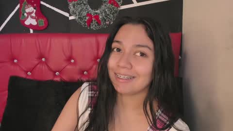 Ela online show from January 6, 7:02 pm