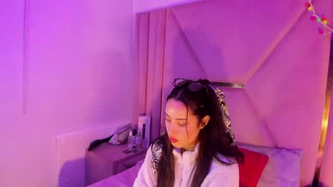 Snapshot of ela_salvatoree chatting on April 16, 12:28 pm Ela Salvatore online show from April 16, 12:28 pm