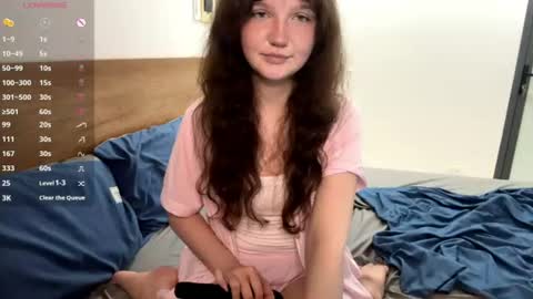 Ela online show from July 17, 7:41 pm