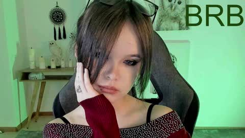 Snapshot of elainebeness chatting on December 4, 11:41 am Your sweet girl online show from December 4, 11:41 am