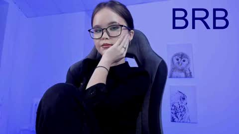 Snapshot of elainebeness chatting on January 14, 7:32 pm Your sweet girl online show from January 14, 7:32 pm