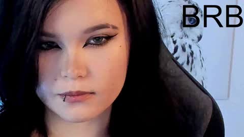 Snapshot of elainebeness chatting on February 26, 10:31 pm Your sweet girl online show from February 26, 10:31 pm