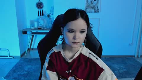 Snapshot of elainebeness chatting on March 9, 7:05 pm Your sweet girl online show from March 9, 7:05 pm