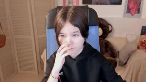 Snapshot of elainebeness chatting on September 19, 9:04 pm Your sweet girl online show from September 19, 9:04 pm