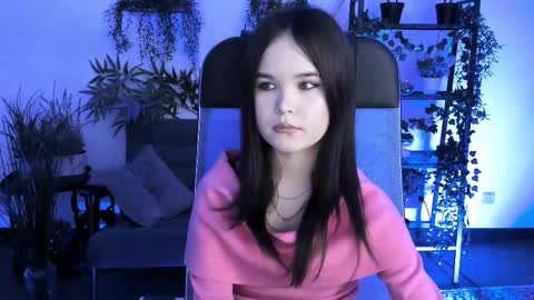 Snapshot of elainebeness chatting on November 24, 8:30 pm Your sweet girl online show from November 24, 8:30 pm