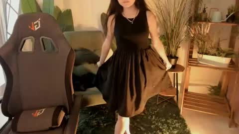 Your sweet girl online show from July 14, 8:25 pm