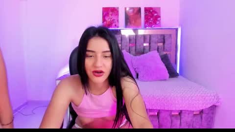 ELAINE online show from February 2, 10:36 am