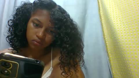 elaliealdy online show from January 8, 7:10 am